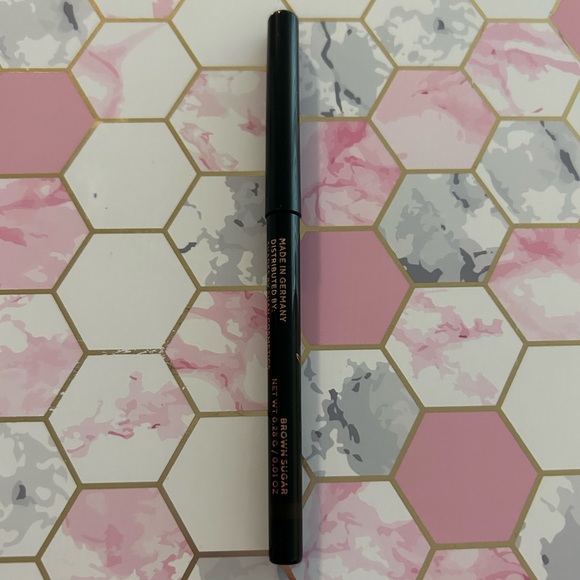 2/$15 SHADES BY SHAN The Gel Eyeliner in Brown Sugar - Picture 2 of 2